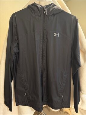 Under Armour Black Hooded Lightweight Windbreaker Jacket